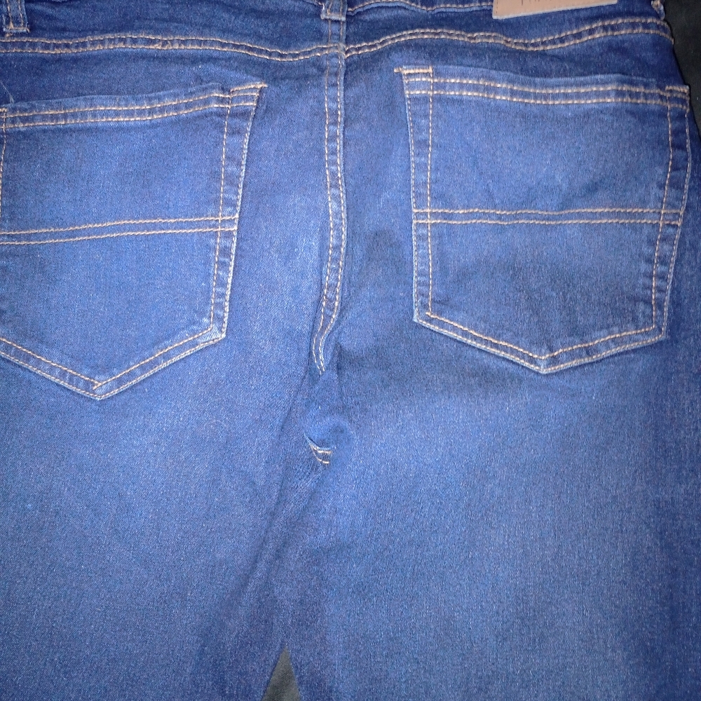 Jeans - Picture 11 of 11